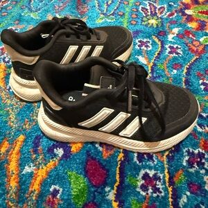 adidas Kids Black Running Sneakers – Cloudfoam – Size 10 1/2 K